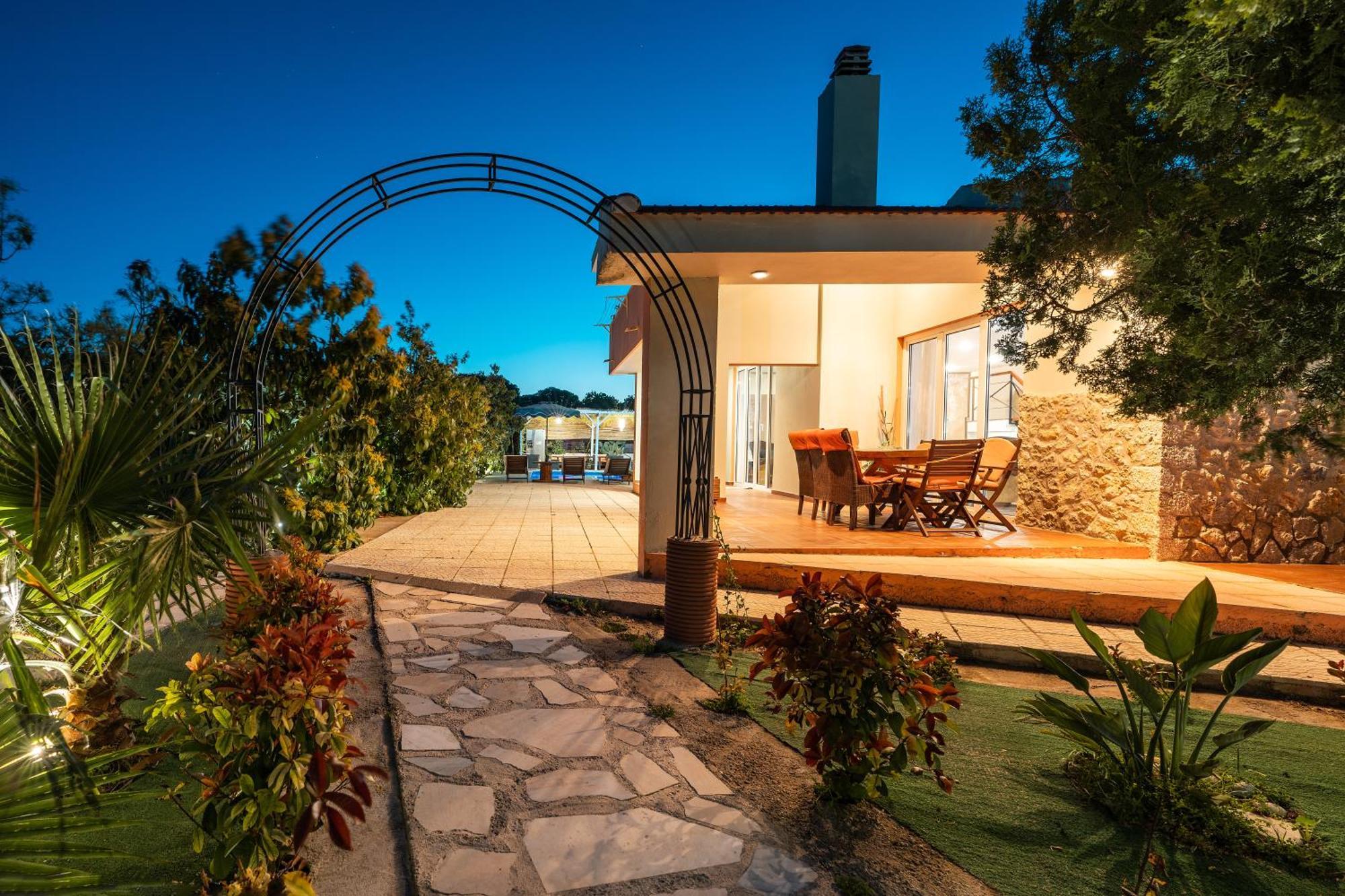 Artzy Villa Rhodes City 外观 照片