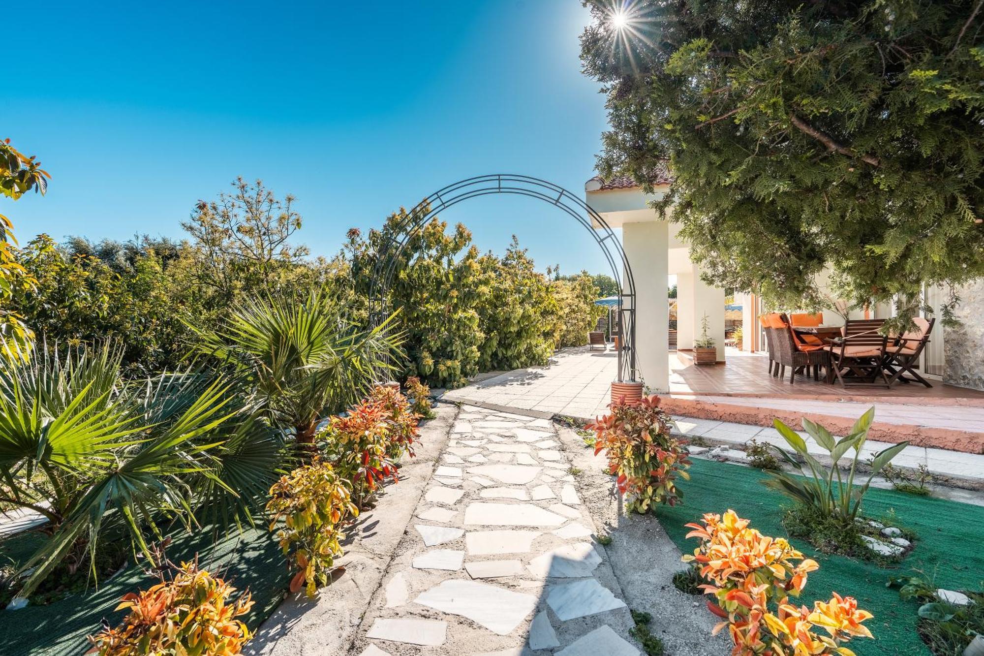 Artzy Villa Rhodes City 外观 照片
